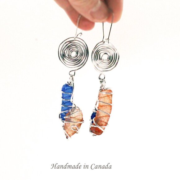 Handmade spiral wire wrapped blue and orange glass earrings. - Picture 5 of 6